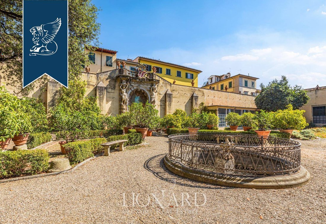 Villa in Center, Florence, Tuscany 4 - 18513763