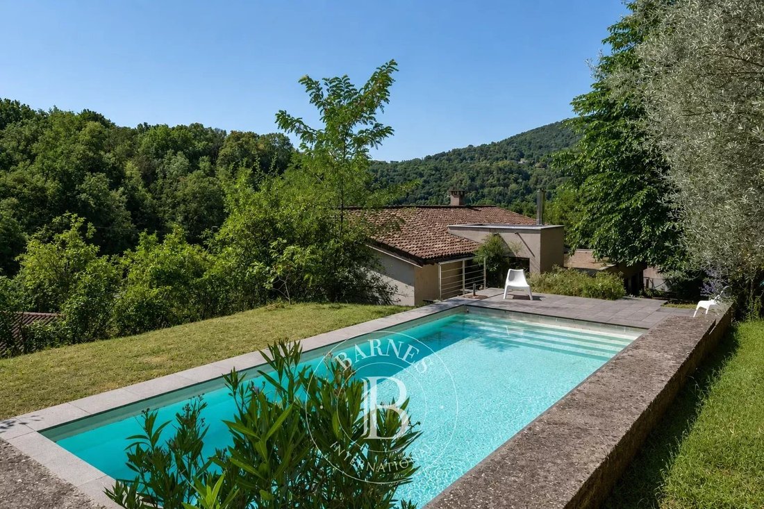 House in Fontaines-Saint-Martin, Auvergne-Rhône-Alpes, France 1 - 18509667