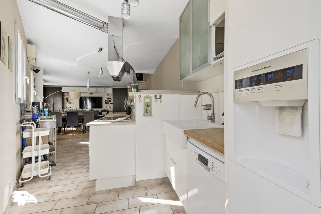 House in Plateau Ouest, Suresnes, France 5 - 18509071