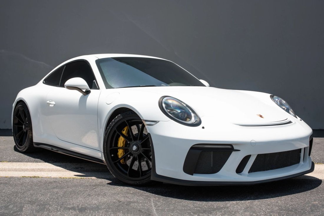 Coupe in Costa Mesa, CA, United States 5 - 18516367