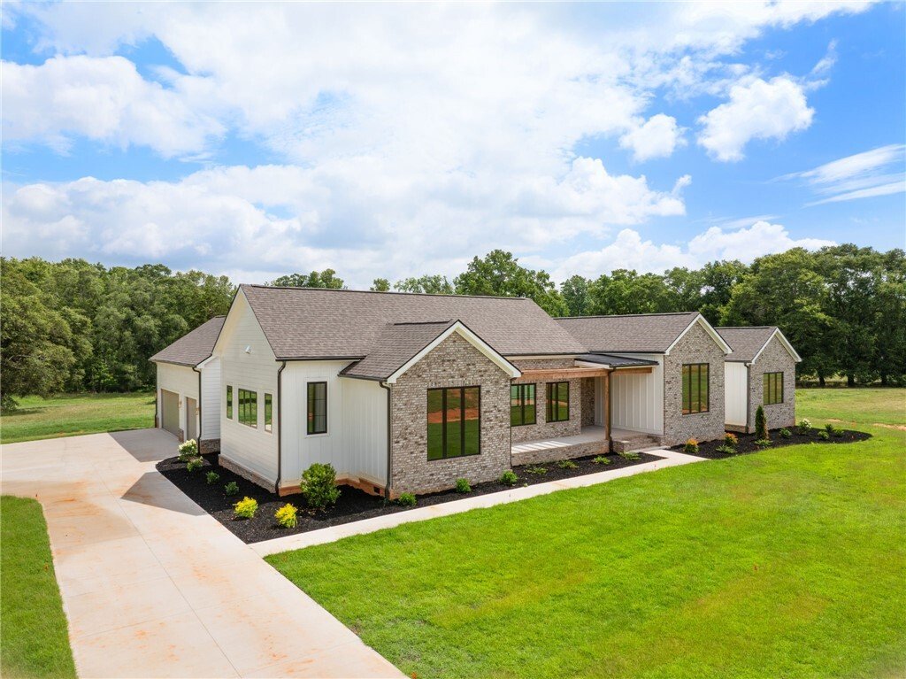 House in Pelzer, South Carolina, United States 3 - 18401715