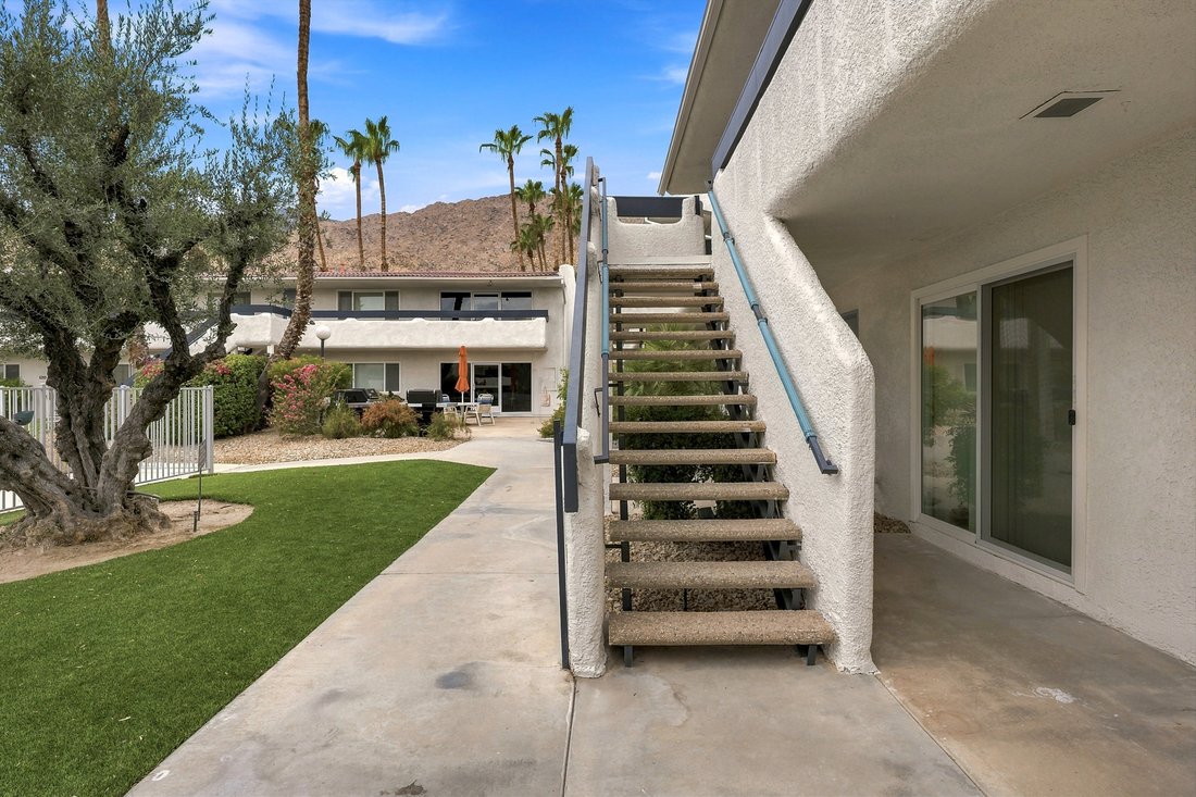 Condo in Palm Springs, California, United States 4 - 18516759