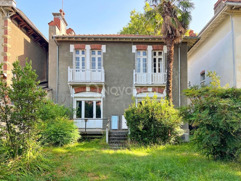 House in Pau, Nouvelle-Aquitaine, France 1 - 18508991