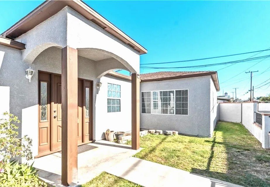 House in Signal Hill, California, United States 1 - 18513135
