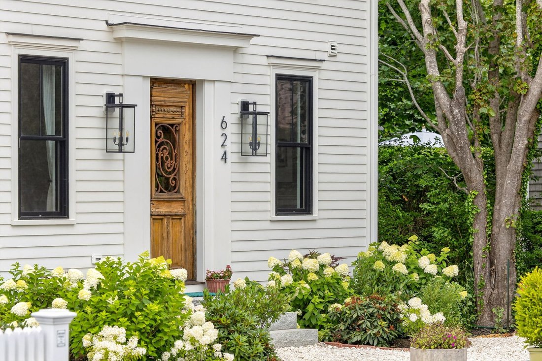 House in Provincetown, Massachusetts, United States 4 - 17602323