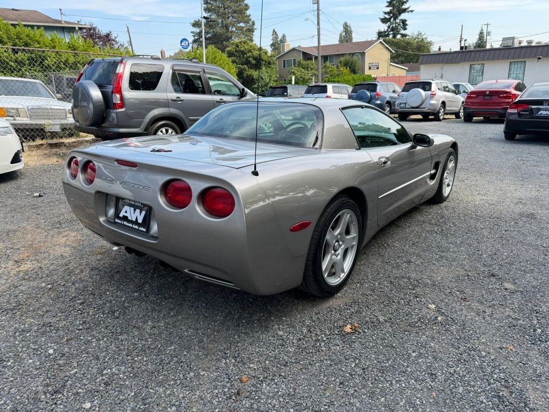 Coupe in Seattle, WA, United States 3 - 18516441