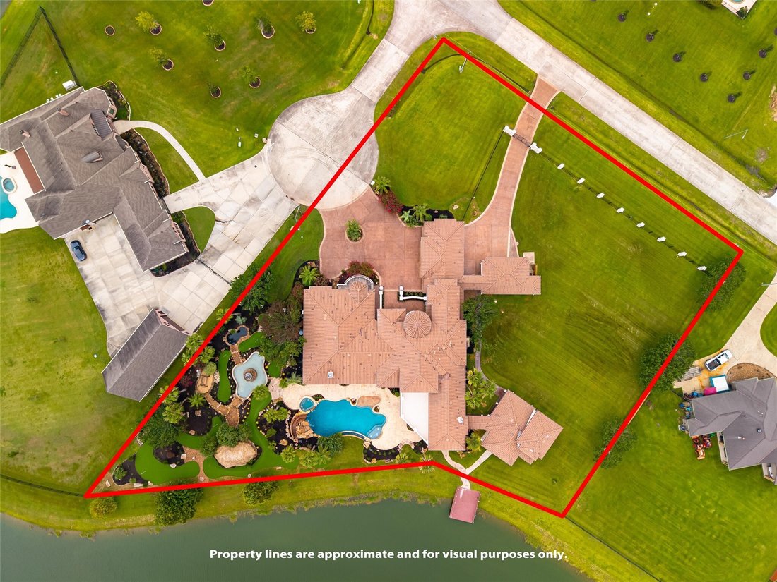 House in Dickinson, Texas, United States 4 - 18512861