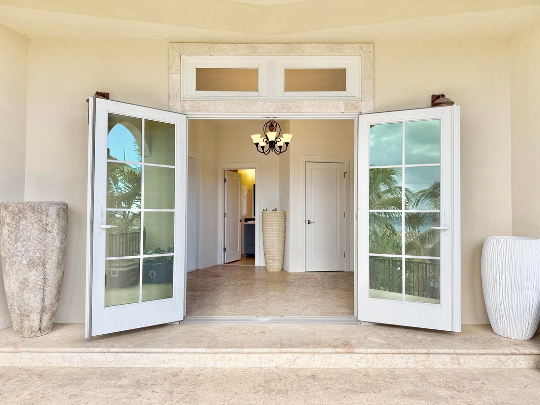 Condo in Cruz Bay, St. John, U.S. Virgin Islands 5 - 18514472