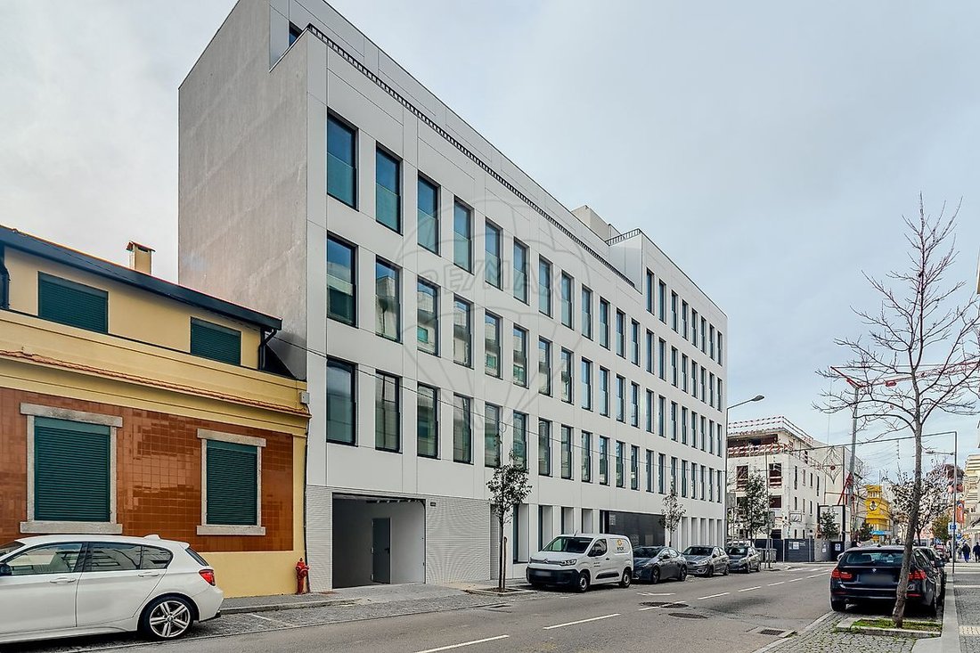 Apartment in Matosinhos e Leca da Palmeira, Porto District, Portugal 3 - 18508701
