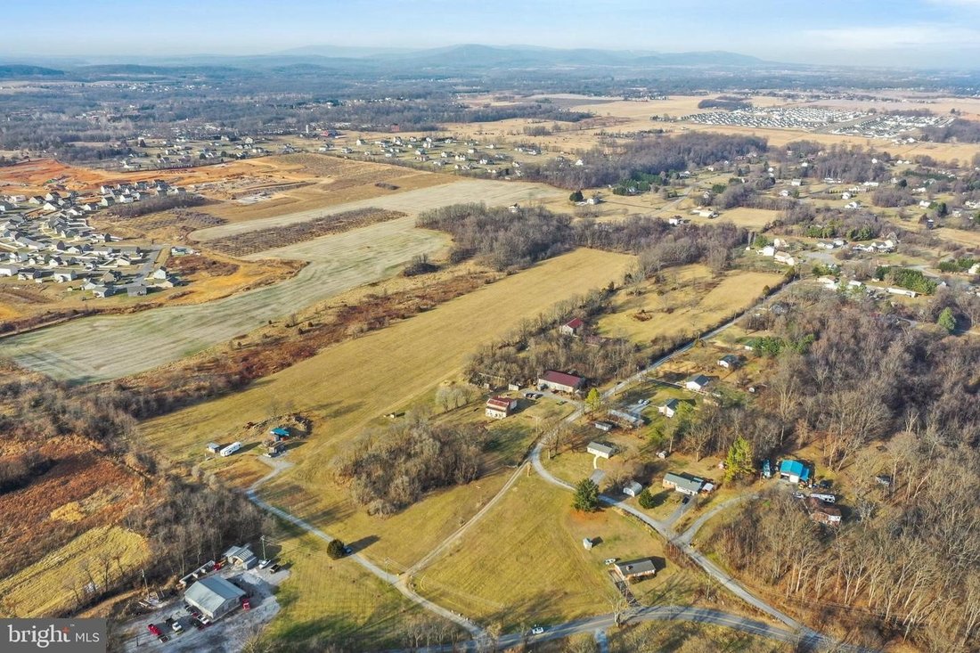 House in Martinsburg, West Virginia, United States 3 - 18514604