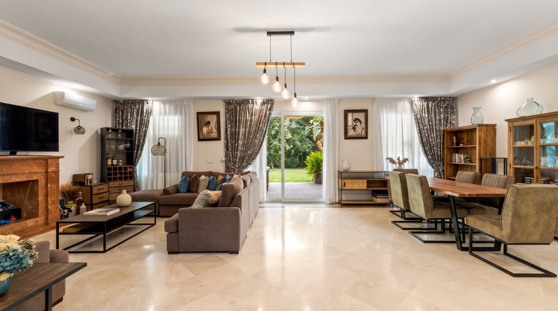 Villa in Nueva Andalucia, Marbella, Spain 3 - 18508461
