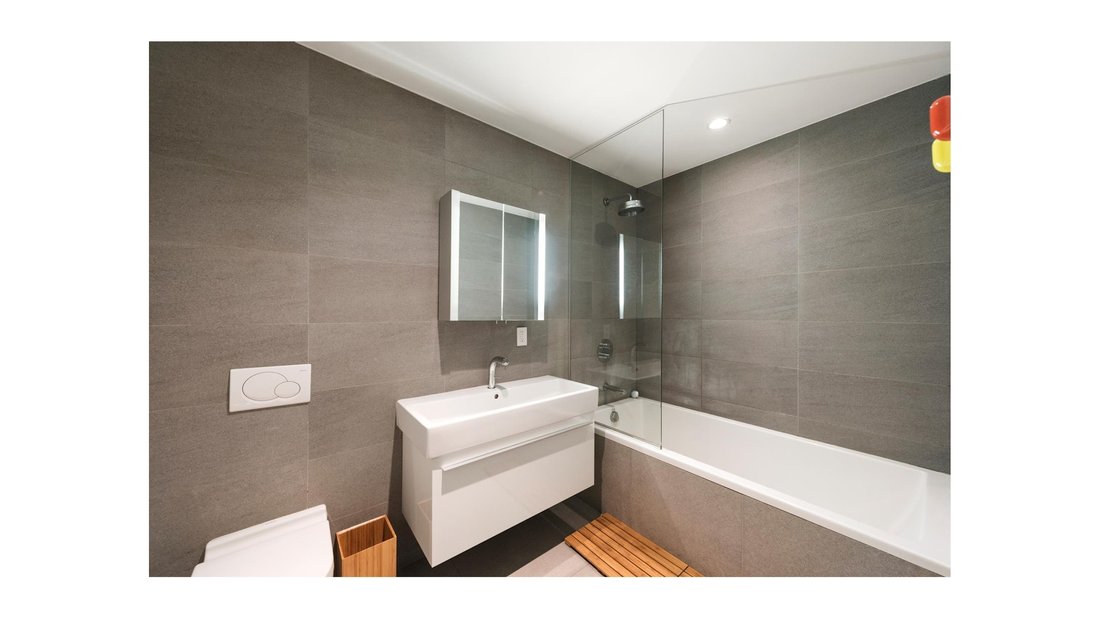 Condo in New York, New York, United States 4 - 18513491