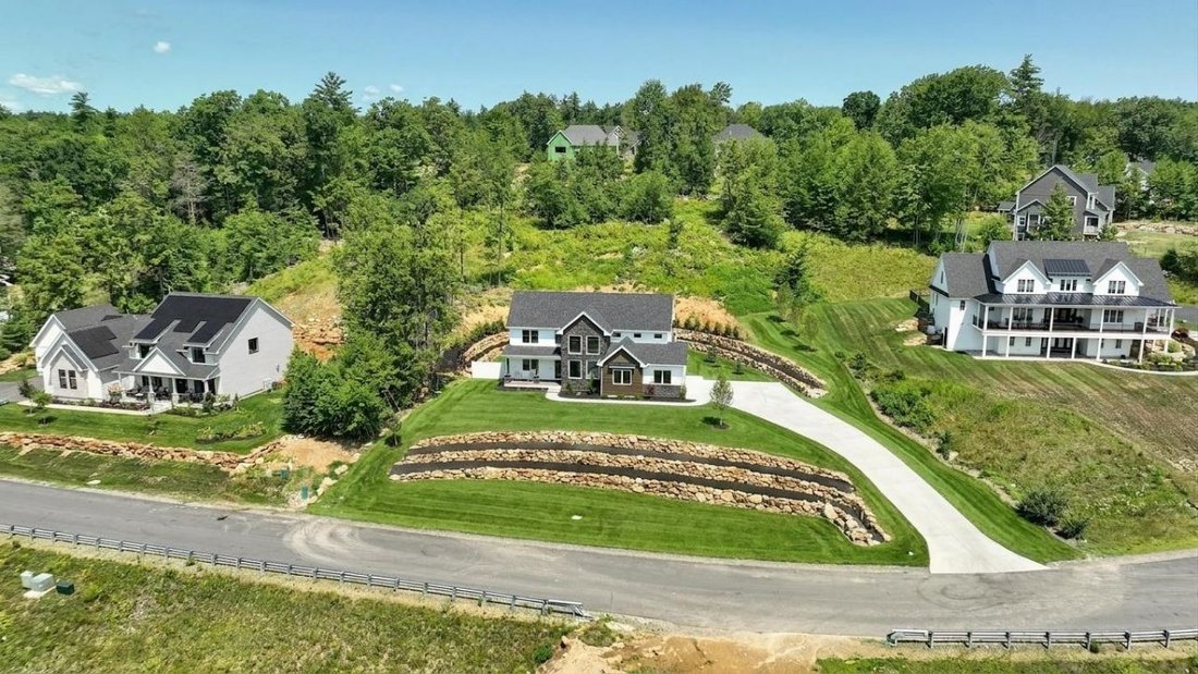House in Bedford, New Hampshire, United States 4 - 18514415
