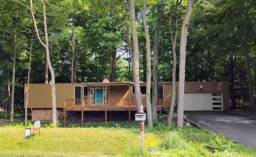 House in Farmington Hills, Michigan, United States 1