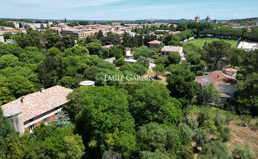 Villa à Uzès, Occitanie, France 1
