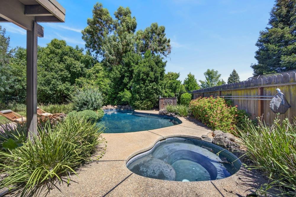 House in Elk Grove, California, United States 4 - 18513351