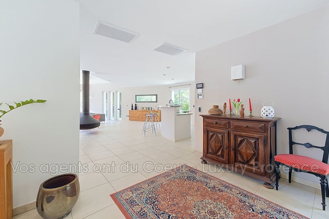 Villa in Mimet, Provence-Alpes-Côte d'Azur, France 3 - 18515674