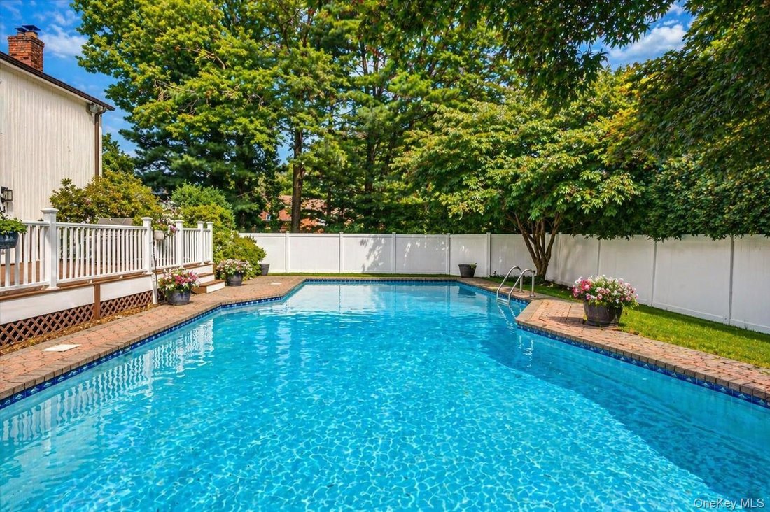House in White Plains, New York, United States 5 - 18514643