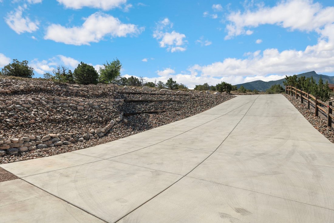 House in Placitas, New Mexico, United States 3 - 18509630