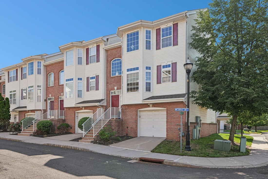 Townhouse in Rahway, New Jersey, United States 1 - 18516696