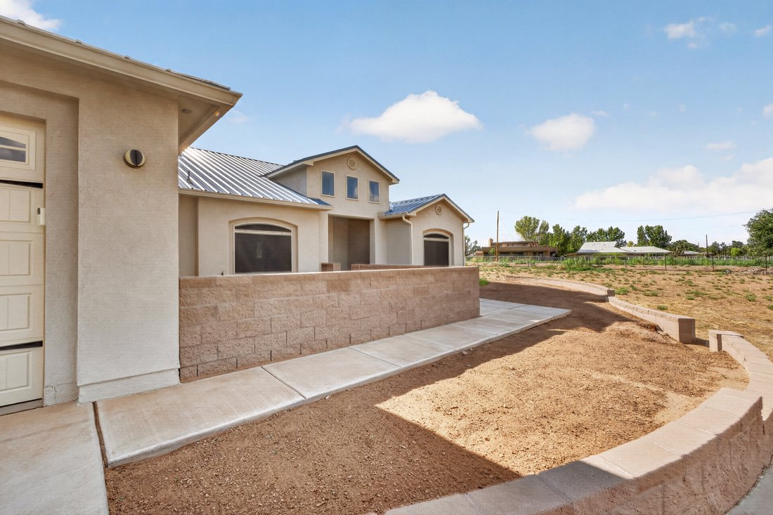 House in Los Lunas, New Mexico, United States 3 - 18509438