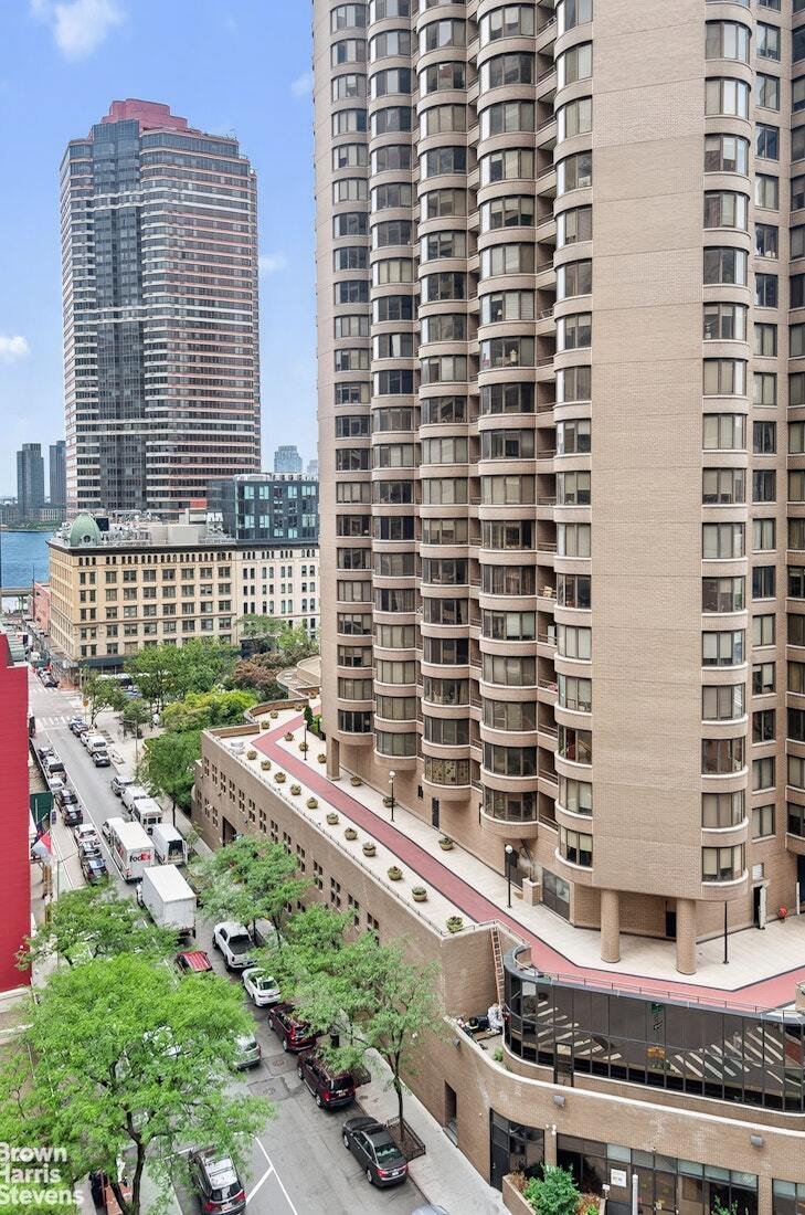 Condo in New York, New York, United States 4 - 18459042