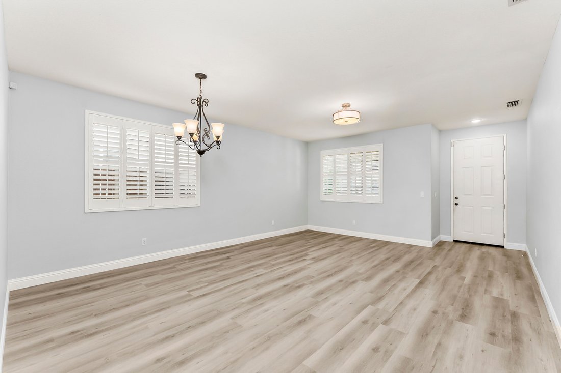 House in Elk Grove, California, United States 3 - 18509472