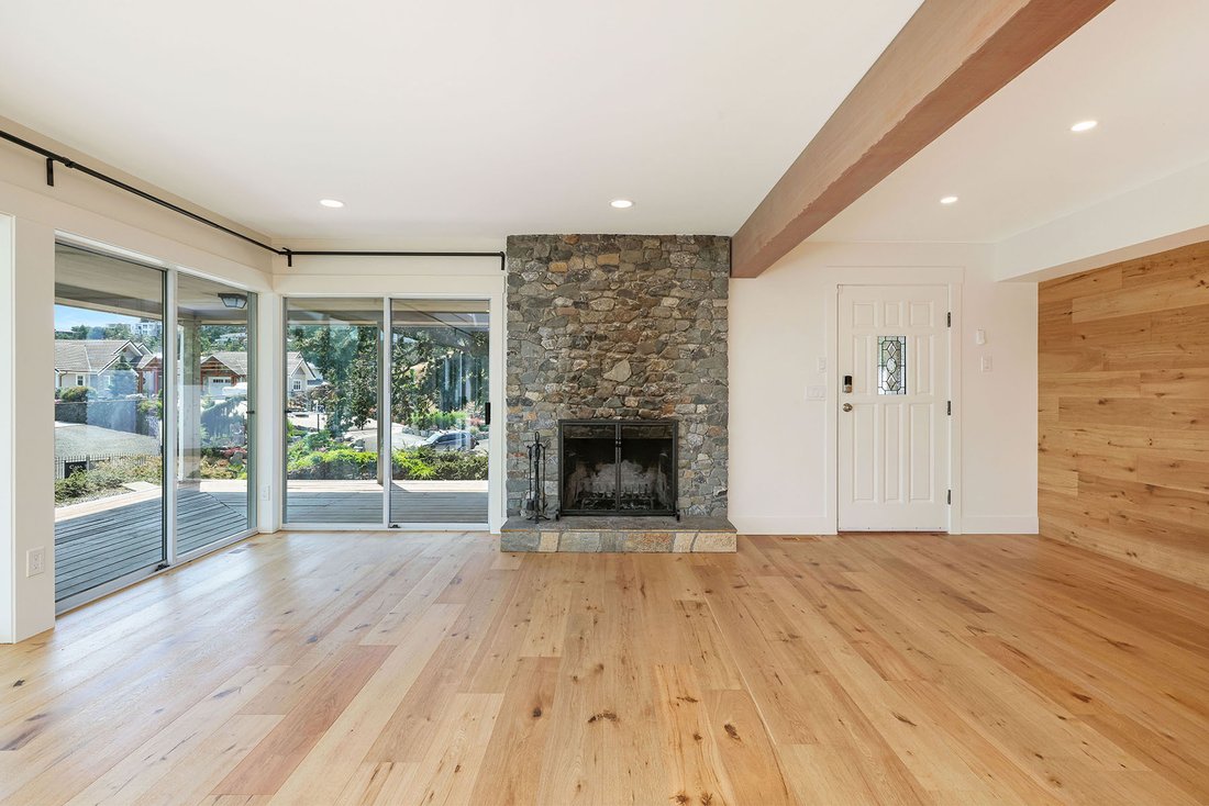House in Nanoose Bay, British Columbia, Canada 5 - 18510625