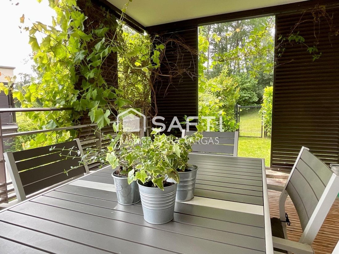 Apartment in Divonne-les-Bains, Auvergne-Rhône-Alpes, France 1 - 18516963
