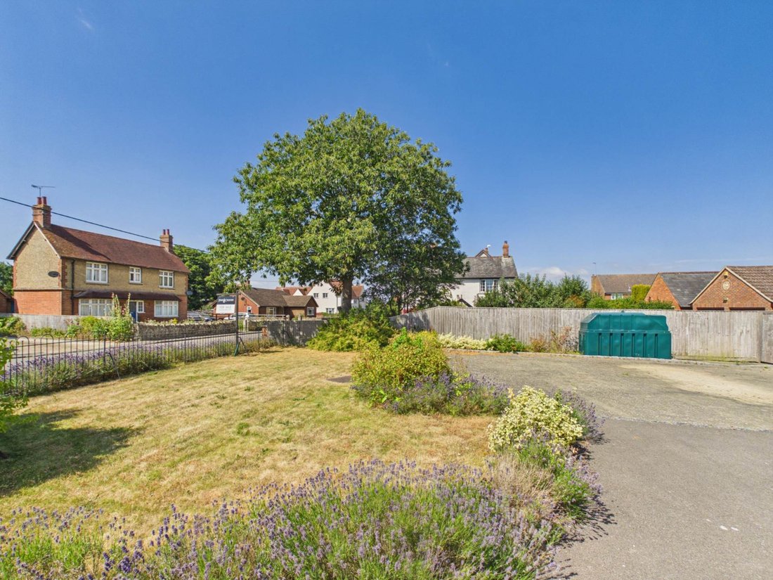 House in Oving, England 5 - 17625326