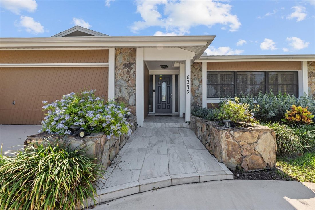 House in Seminole, Florida, United States 3 - 18512808