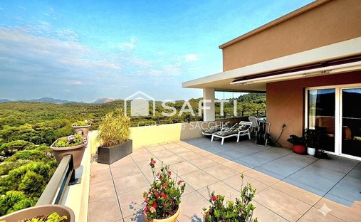Apartment in Le Dramont-Agay-Anthéor-Le Trayas, Saint-Raphaël, France 1