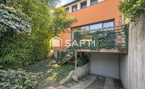 House in Arrondissement of Bobigny, Ile-de-France, France 1