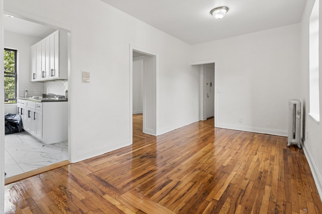 New York, New York, United States 2 - 18519208
