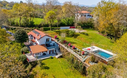 Villa in Arcangues, Nouvelle-Aquitaine, France 1