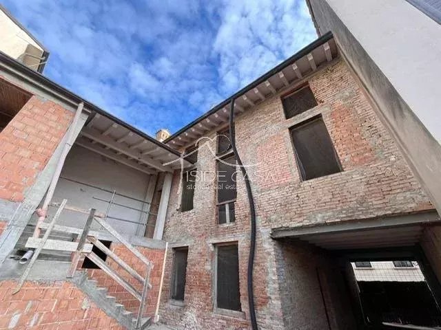 House in Historic Center, Mantua, Lombardy 5 - 18512822