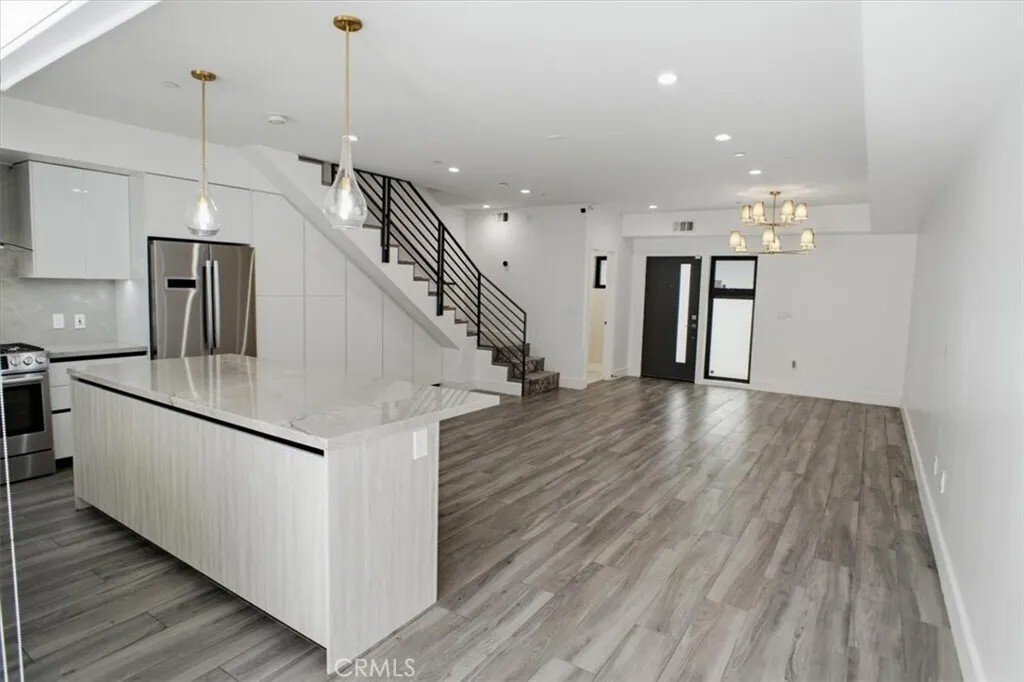 Condo in Los Angeles, California, United States 4 - 18517423