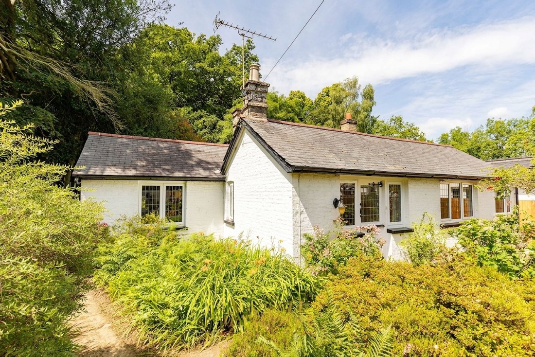 Bungalow in Edenbridge, England 1 - 18213521