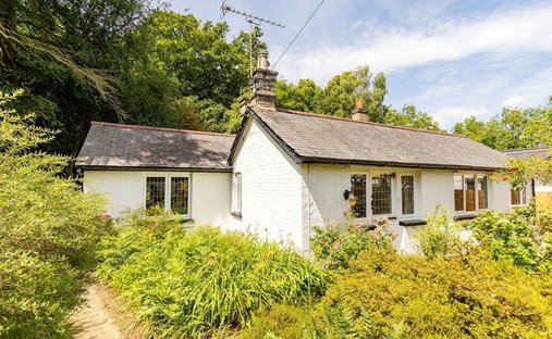Bungalow in Edenbridge, England 1