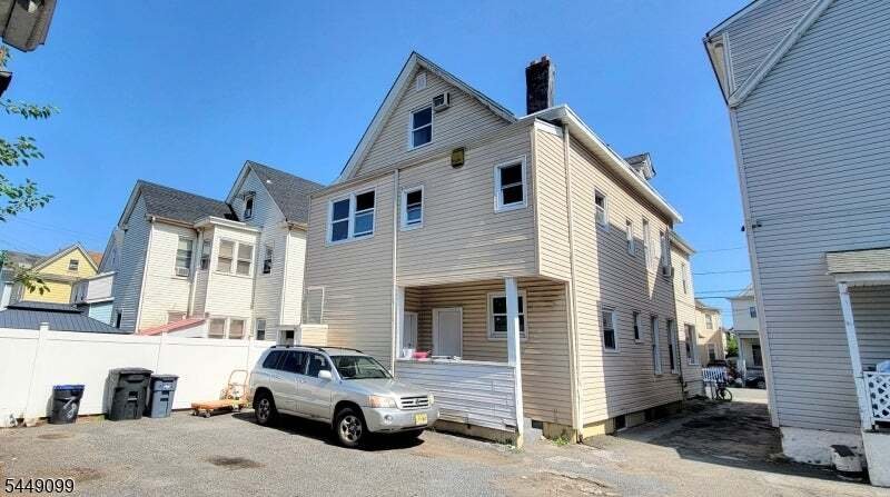 House in Passaic, New Jersey, United States 2 - 18510488