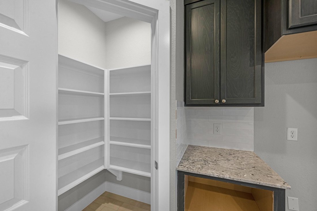 House in Katy, Texas, United States 5 - 18509461