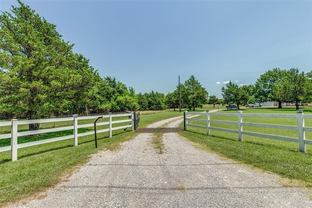 Farm Ranch in Pottsboro, Texas, United States 1 - 18513310