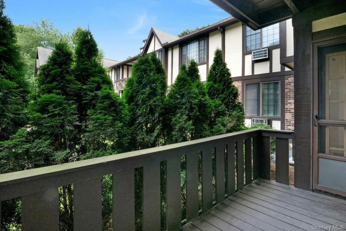Condo in Pleasantville, New York, United States 2 - 18519232