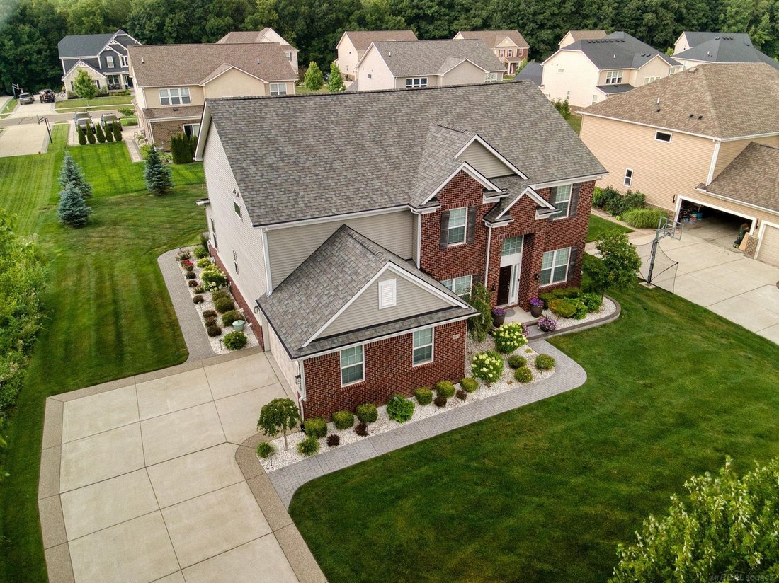 House in Orion charter Township, Michigan, United States 1 - 18515023