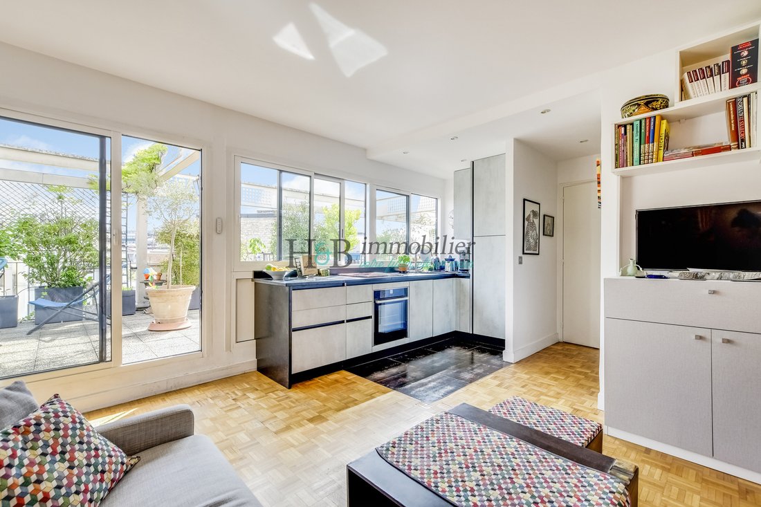 Apartment in Saint Philippe du Roule, Paris 8e Arrondissement, Paris 4 - 18511645