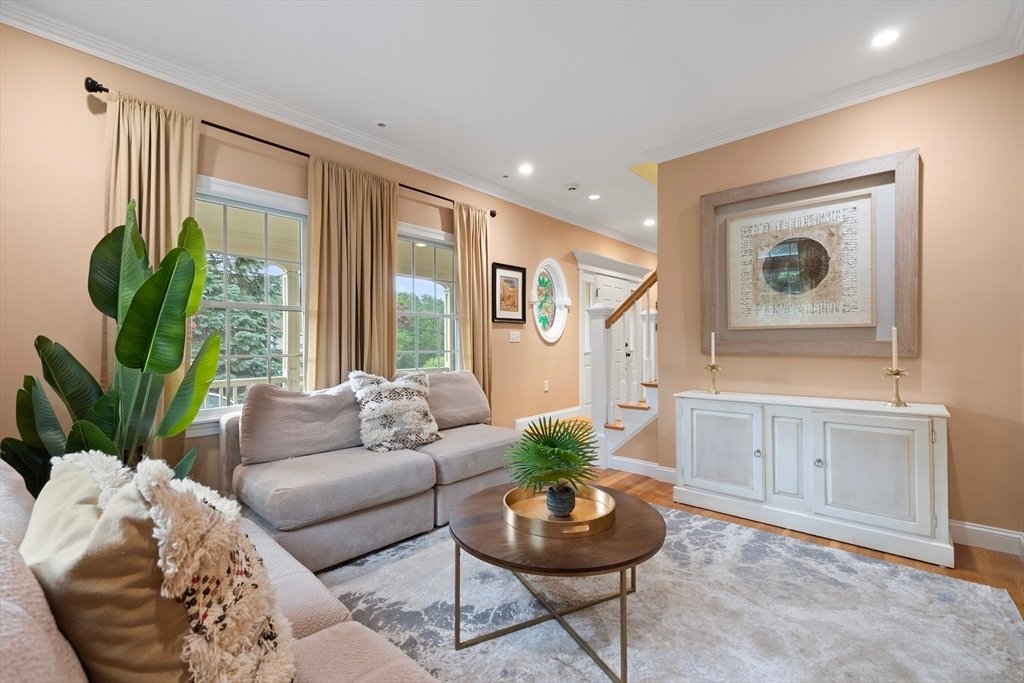 House in Winchester, Massachusetts, United States 2 - 18514376