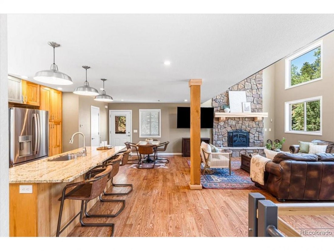 Casa a Evergreen, Colorado, Stati Uniti 3 - 18520333