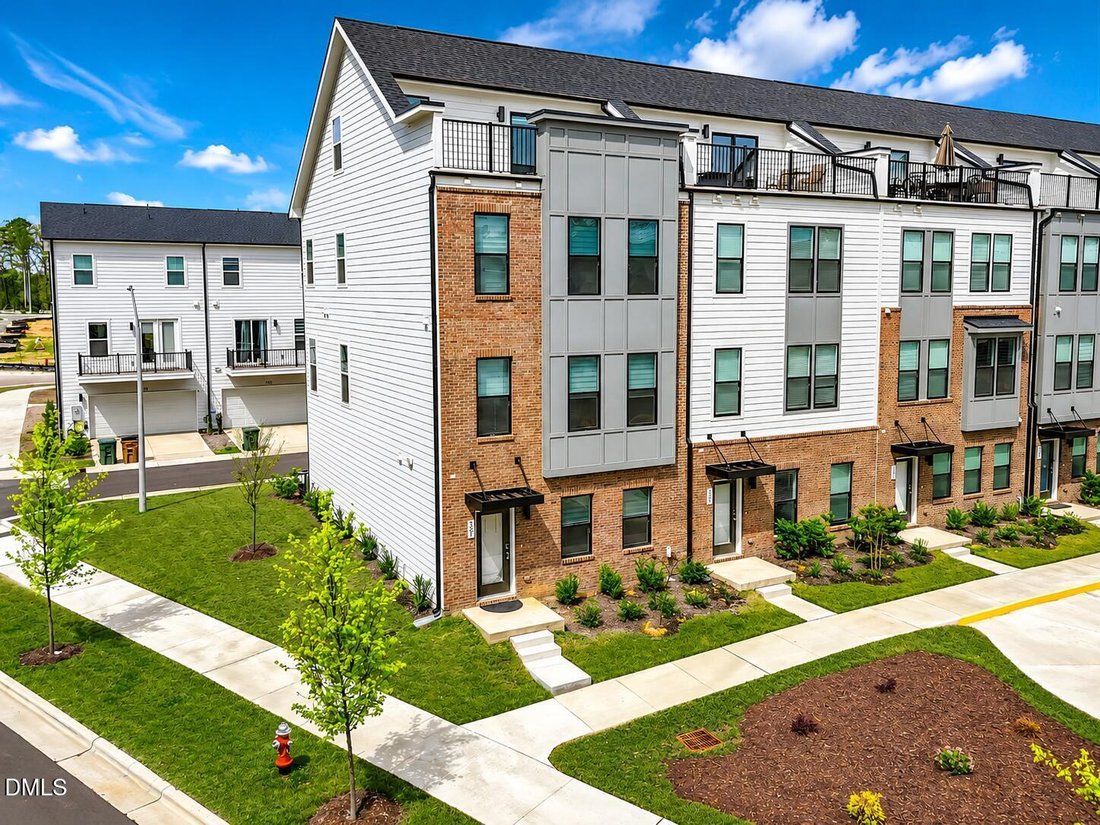 House in Cary, North Carolina, United States 1 - 17618287