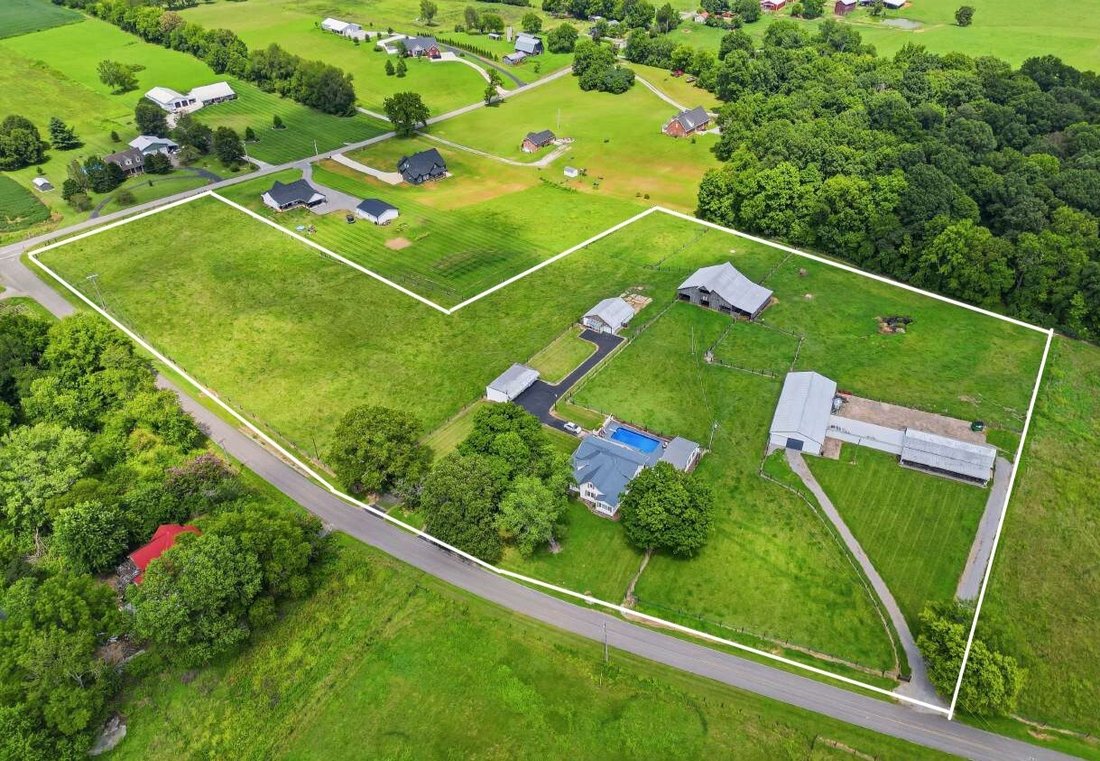 House in Cedar Hill, Tennessee, United States 2 - 18512463