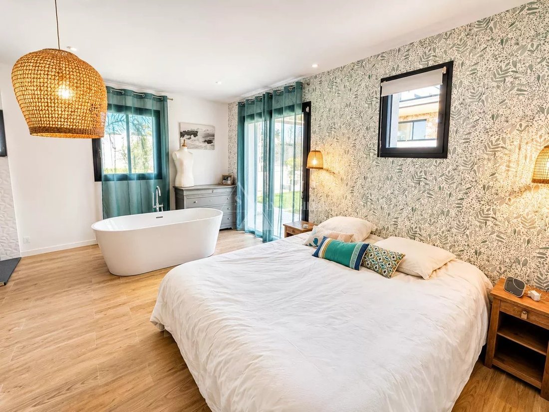 Villa in Grosseto-Prugna, Corsica, France 4 - 18509682